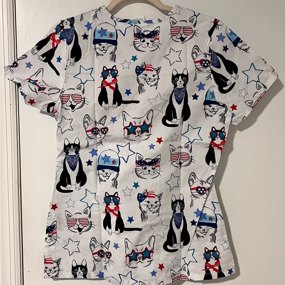 NEW scrub top - Picture 2 of 3